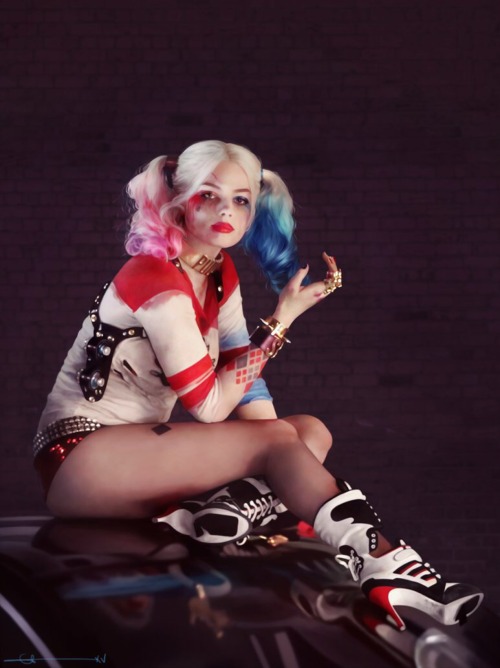 #SuicideSquad #HarleyQuinn #art by #euclase. -RL Found here: http://euclase.deviantart.com/art/Harle