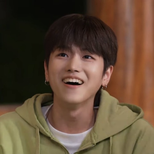 Love A Man Whos Canines Are Very Prominent. Bite Me. No Joke. Bite Me