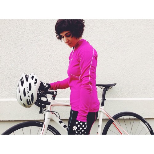 petitebrooke: That time I was a model for a bike shop #vscocam #bicycle #bikegear #riding (at Tenafl