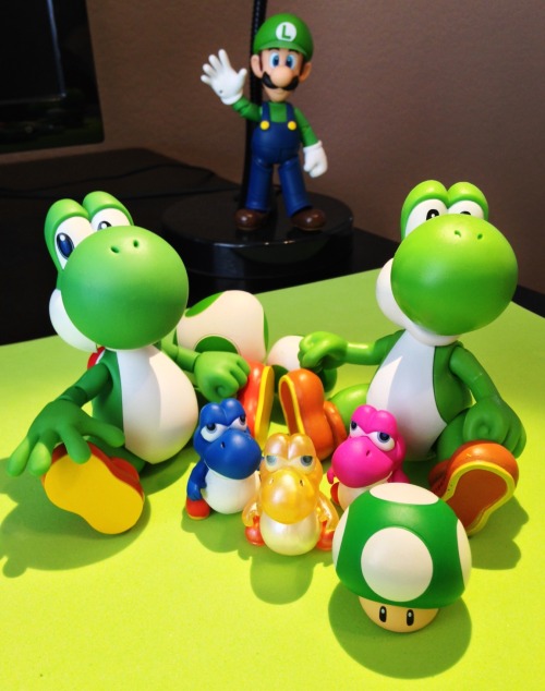 Yoshi - S.H. Figuarts!