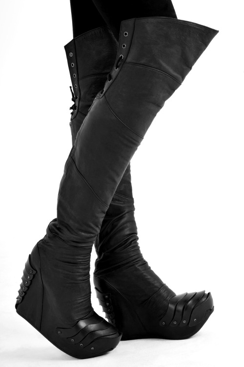 evan-knoblauch: Plated Buccaneer boots † Gelareh Designs