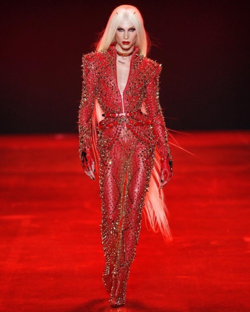 @theblondsny @phillipeblond  @maccosmetics #makeup @kabukinyc @oribe #hair @kienhoang @cndworld @pre