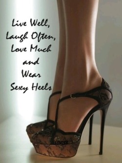 housewifesecrets:  missharpersworld:  for all my soul (sole) sisters !!! these are gorgeous, yes?  Beautiful! 