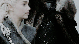 yocalio:While Aegon, Rhaenys and Visenya Targaryen plotted to conquer Westeros from Dragonstone, tog