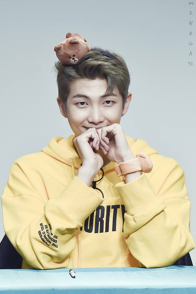 Bts reaction to you having a sensitive neck