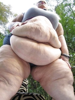 heavyssbbwasslady:  Fuck a oversized ssbbw - CLICK HERE! 