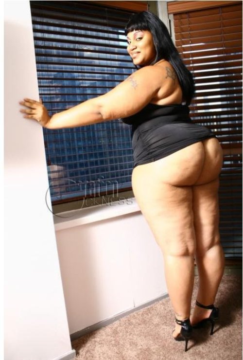 thegalleriaofbeauty:  OPERATION THICKNESS!!!