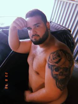 Bear-Hairy:  Bear-Hairy:  Déjanos Tu Comentario 🐻. Rebloguea Y Comparte El Contenido