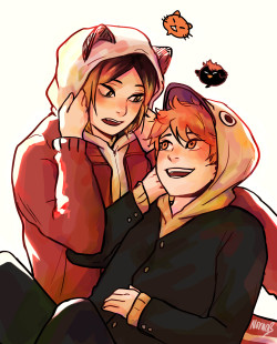 noranb-artstuffs:  I realized that Hinata and Kenma both wear hoodies under their uniforms 