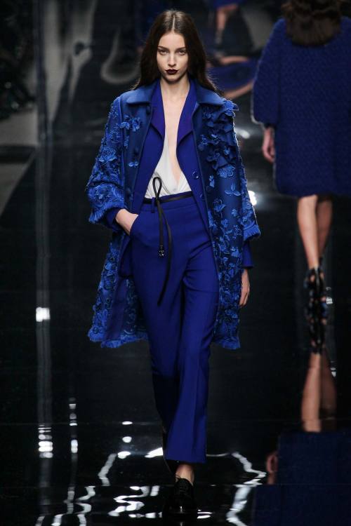 the-air-of-summer:Ermanno Scervino Fall 2015