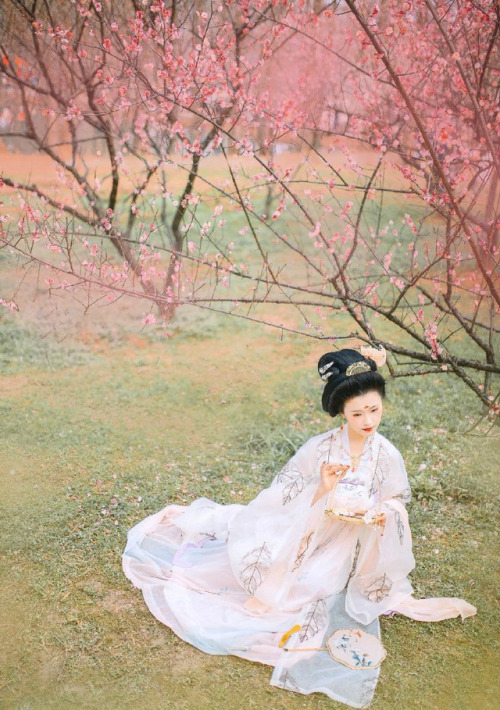 Chinese hanfu by 雅依saya