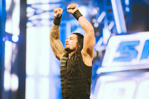 perversionsofjustice:  houndsofhotness:  Roman Reigns ❤  Ooh those second row pics got me thinking about how awesome it would be if Roman had a twin