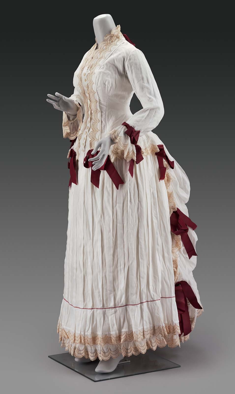 Fashions From History Day Dress Late 1870s Early 10s Mfa Fashions From History Day Dress Late 1870s Early 10s Mfa