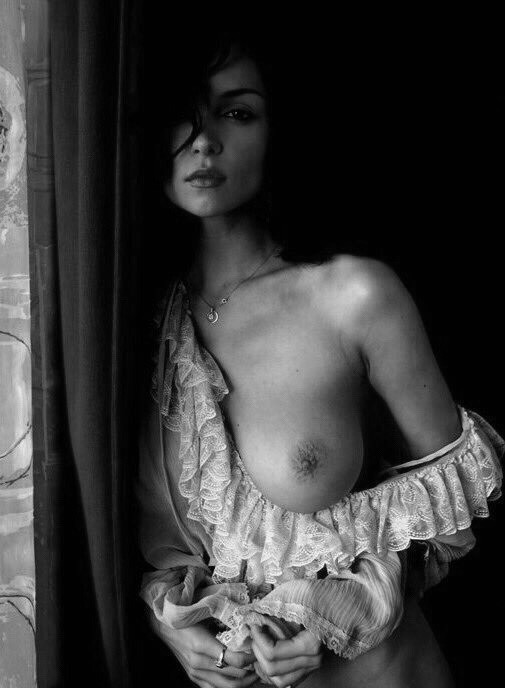 aliceestunecoquine:Jolie simplicité…So simple, so beautiful …(Mise en noir &amp;