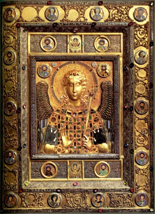 ancient-serpent:Archangel Michael - icon from a church in Constantinople, c. 10th-11th century