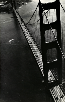 kafkasapartment:  Golden Gate Bridge, San Francisco, from a helicopter (1952). Margaret Bourke-White. Gelatin silver print 