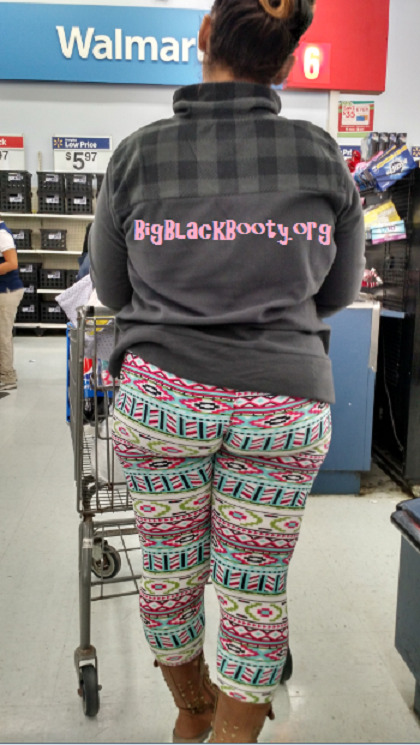 thickebonymilfs:  big-black-booty-girls:  Big booty c/o BigBlackBooty.org #phatazz #tightpants   Redbone ebony Milf