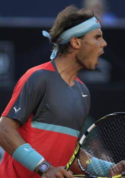 rafaelnadalfans:  2014 Rafael Nadal Fans Awards: What was your favorite on court outfit? VOTE HERE: http://bit.ly/13Jyugb Thank you!