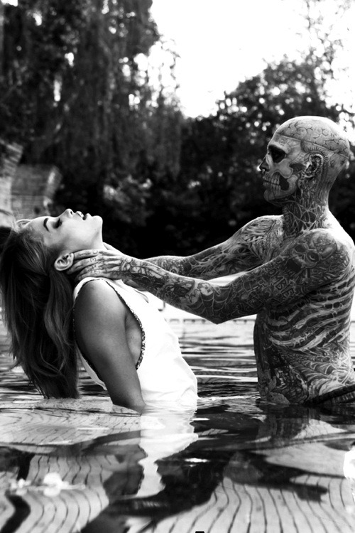 a-victim-of-blog:  Grunge ✞ ☥ ☪ ☯  | via Tumblr on We Heart It - http://weheartit.com/entry/65879216/via/lalabum