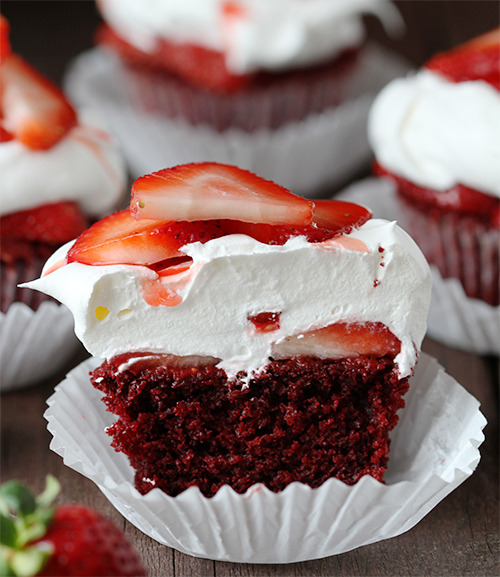 fullcravings:  Red Velvet Strawberry Cupakes  you know…i don’t fucking care