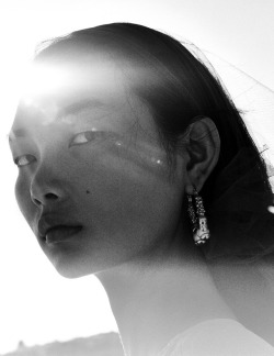 leah-cultice:  Ling Chen by Ina Lekiewicz for Vogue Portugal September 2019