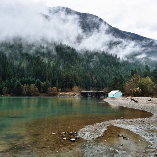 campbrandgoods:  Something witty about mist and mountains and a lake with a house beside it #campbra