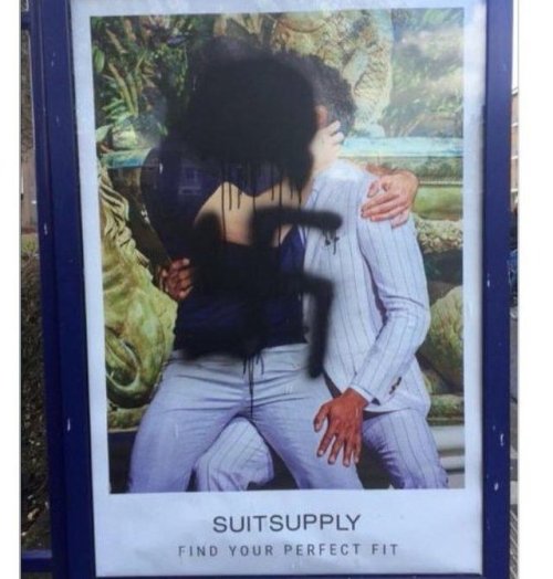 tranquilhawke:gahdamnpunk:THISthis was in the netherlands and there were also two at my local bus st