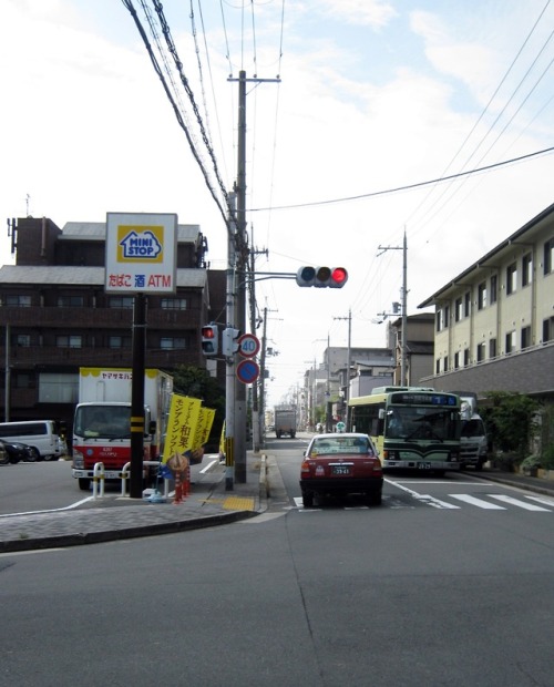 kyoto4: 20190831  西賀茂1番とヤサカタクシーとヤマザキのトラック