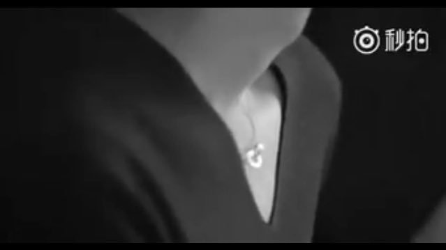 xiumin cartier necklace