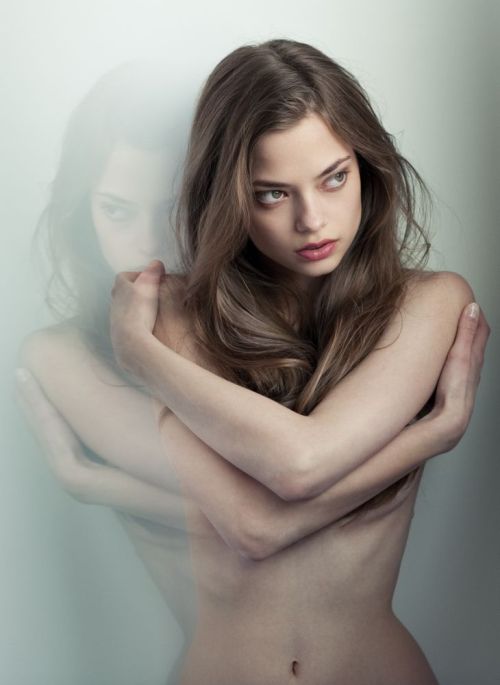 The good-looking girl