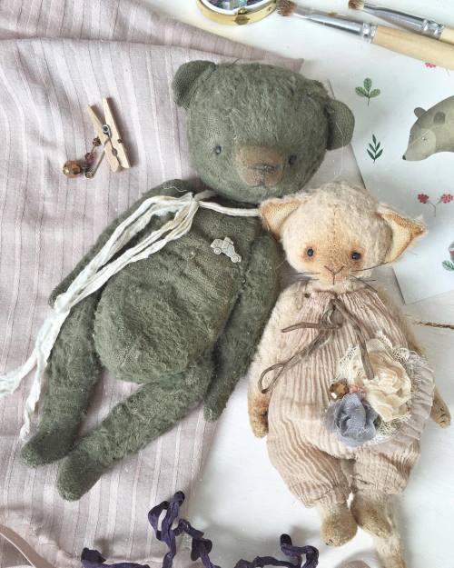 Constructing Handmade Teddy Bears with Diana Yunusova To see more of Diana’s life and work, follow @