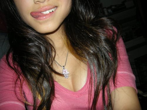 atonestars: Great pretty selfie tinyurl.com/Bgm7FUCddZJpEqX See full galleries @ www.nobranee