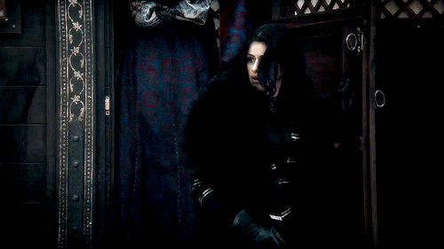 yennefervengerbergs-archive: Yennefer of Vengerberg in The Witcher, ep. Of Banquets, Bastards and Bu