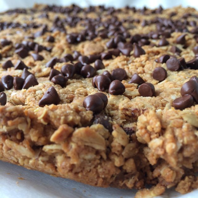 gluten-free-peanut-butter-chocolate-granola-bars-2-cups-rolled-oats