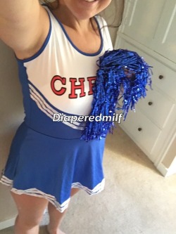 diaperedmilf:Aww! Look at the little cheerleader