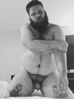 bearboyhampton:  I said if I reached 4100 follows I’d post a naked selfie so there you go. 