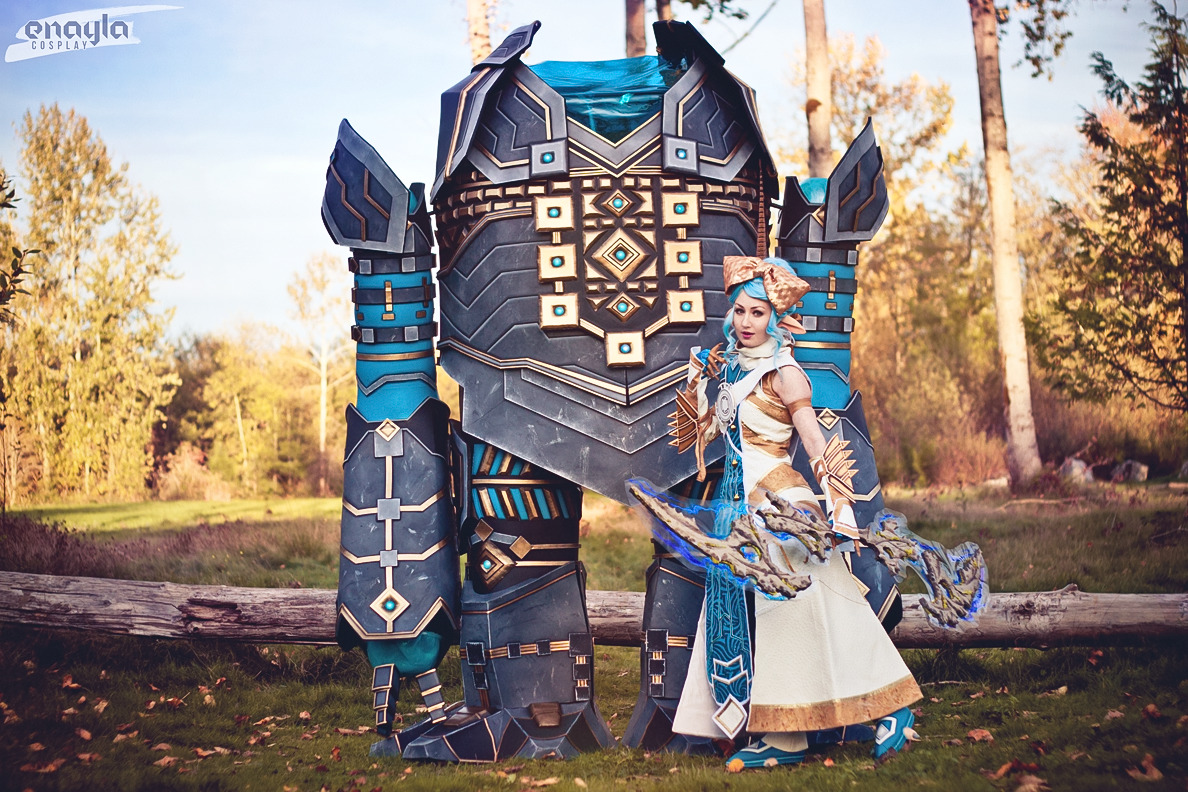 vixyhoovesmod:  enayla:  I wanted to share my completed Asura and Golem cosplay with