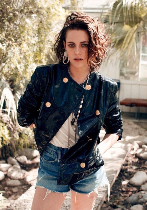 cinemafannotes:  Kristen   Excuse me pls adult photos