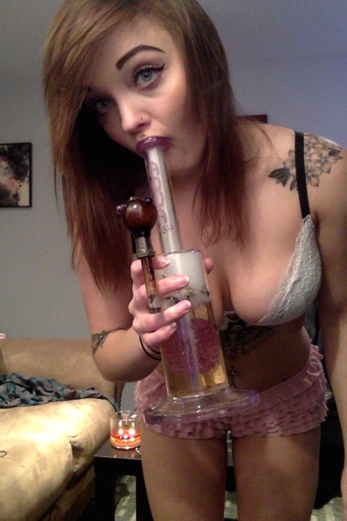 inhale-the-frost:  ❄️✨🌙 Tokes after porn pictures