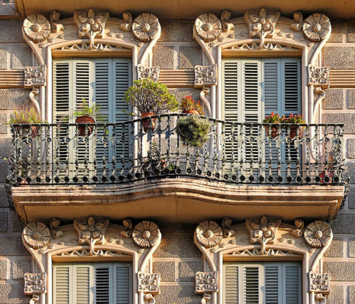 Barcelona - Gran Via 530 c 1 by Arnim Schulz on Flickr.