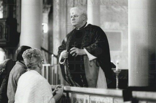 Charles Durning as Father Ted Nabors in The Rosary Murders (1987). 