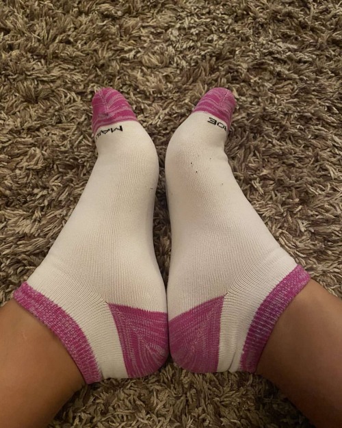 Thanks to my new beautiful anon sock model#socks #anklesocks #anklesockfetish #whitesocks #whitean