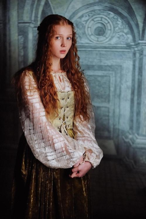 daydreamingwoman: Isolda Dychauk as Lucrezia in Borgia (Tv-series)