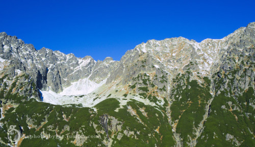 inphotosbygee:  High Tatra Mountains range in autumn - Poland, Oct 2015
