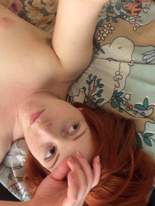 kidney-stoner:  V excited for new bedding!! adult photos