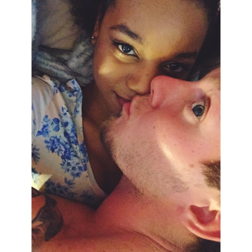 hawt-chocolatte:Me ft. Beebs
