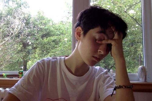 thanatosjr:  I got into advanced class and now I have to do a rll hard assignment so obviously I’m taking pictures instead of working on it (also six hours of difference are a lot I’m so tired)