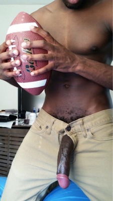 actionbuddy: pullback718:   Almost 🏈 Season   Trouser-Snake du Jour!… Football? Whatever! Just look at the gorgeous thing!   Mmm