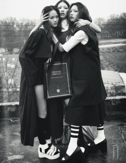 koreanmodel:  Shin Hyun Ji, Kim Jinkyung and Lee Hojeong in Low Classic by Kim Youngjun for W Korea Jan 2014 