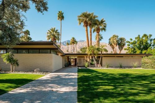 househunting:$3,350,000/4 br/4,224 sqftbuilt in 1955Palm Springs, CA